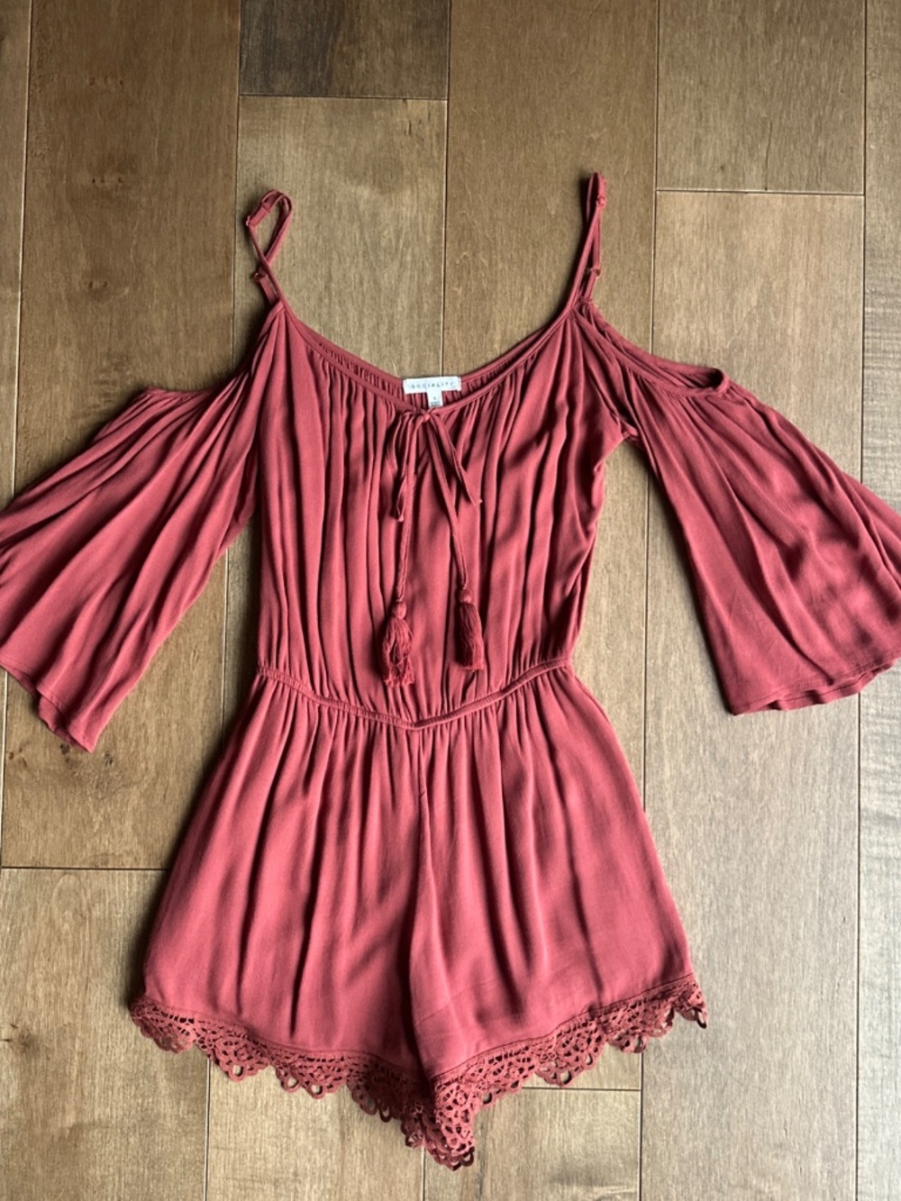 Socialite Off the Shoulder Romper Burgundy Bell Sleeves Lace Trim Size Small